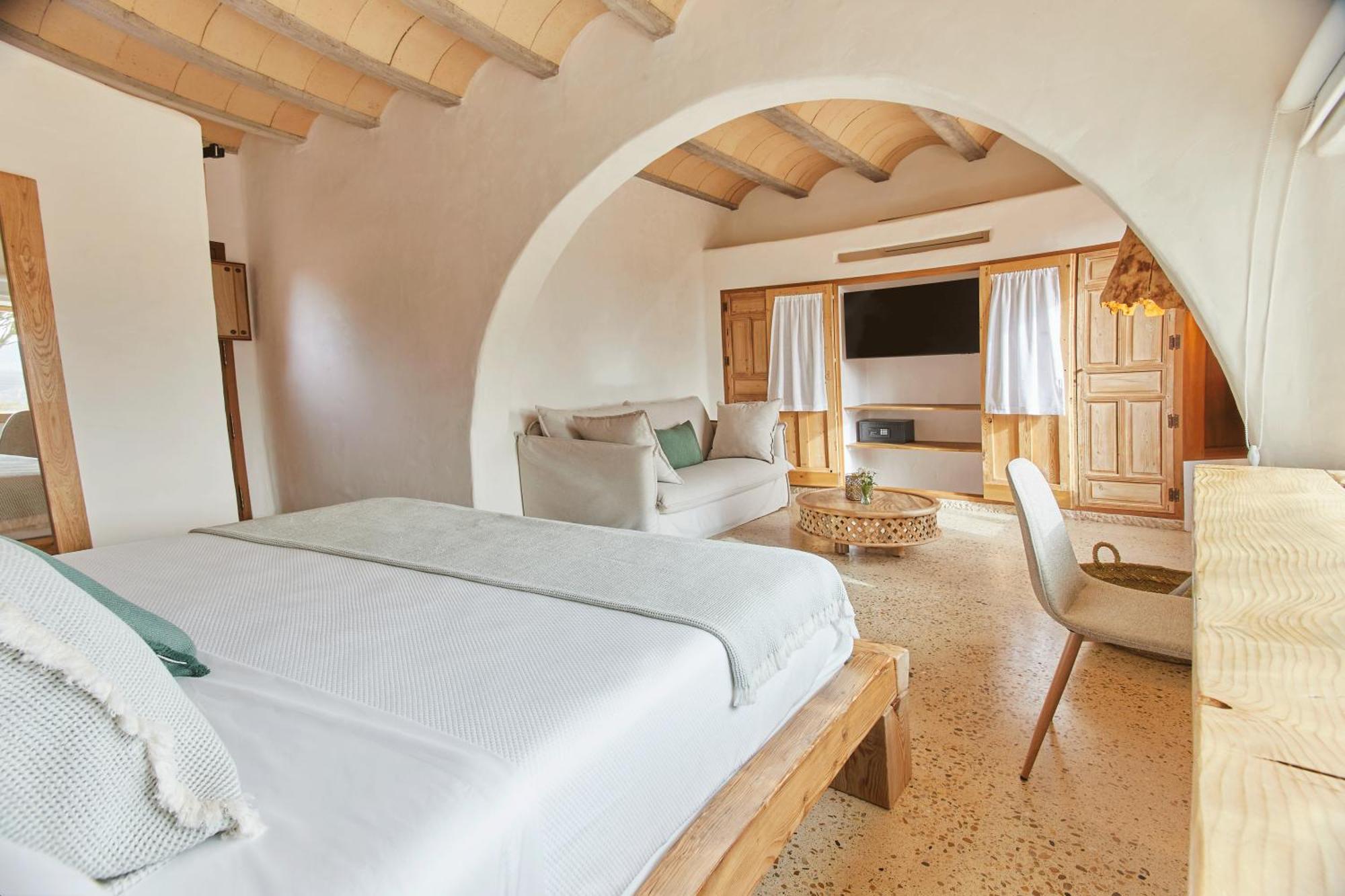 Equilicua Hotel Agua Amarga  Bagian luar foto