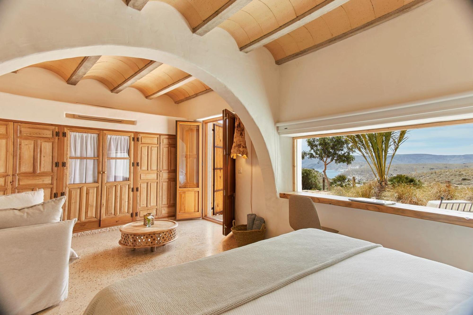 Equilicua Hotel Agua Amarga  Bagian luar foto